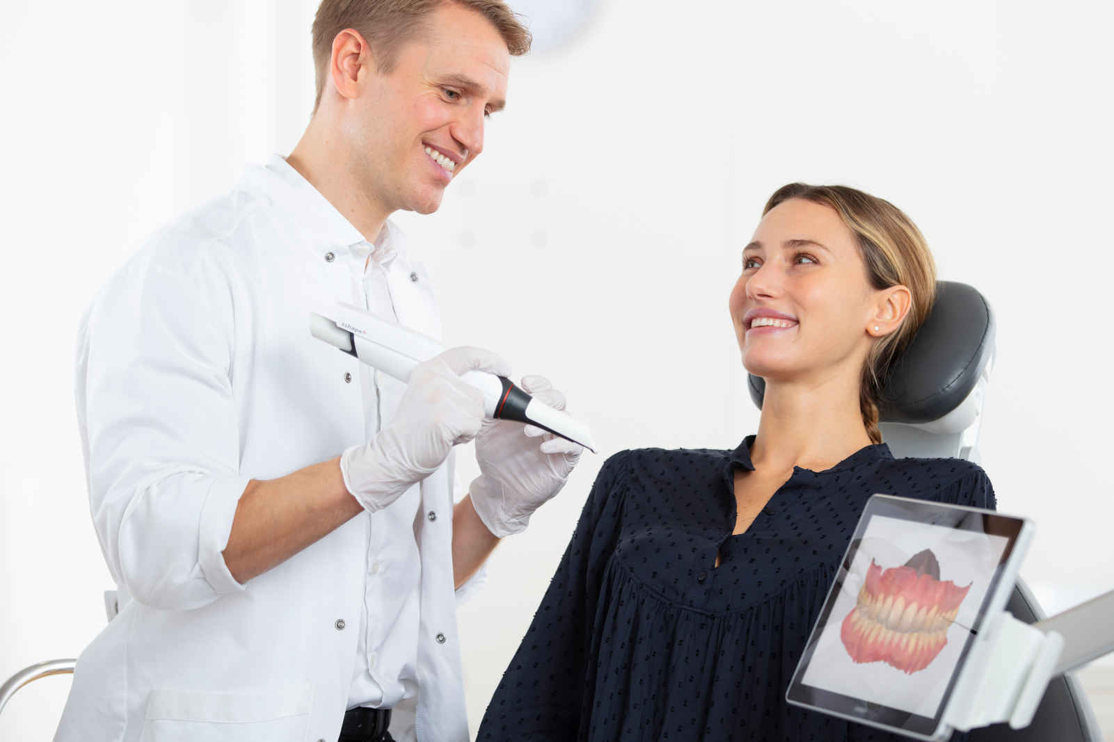 Clear Aligners scan at Smilogy dental clinic